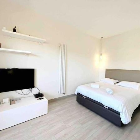 Il Gioiello : Apt 2 Pers, Clim, Piscine, Parking 昂蒂布 外观 照片