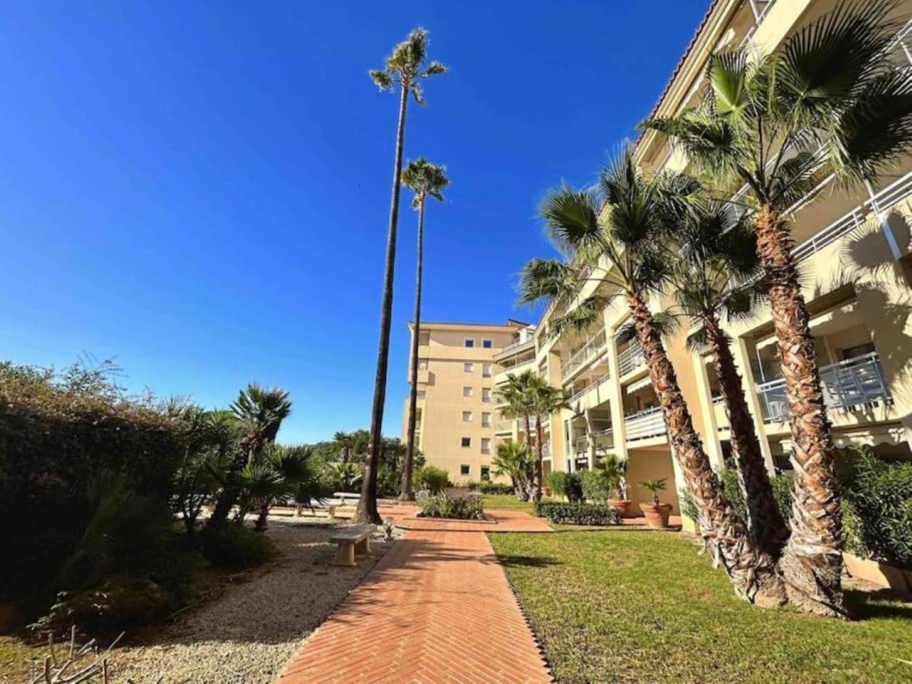 Il Gioiello : Apt 2 Pers, Clim, Piscine, Parking 昂蒂布 外观 照片