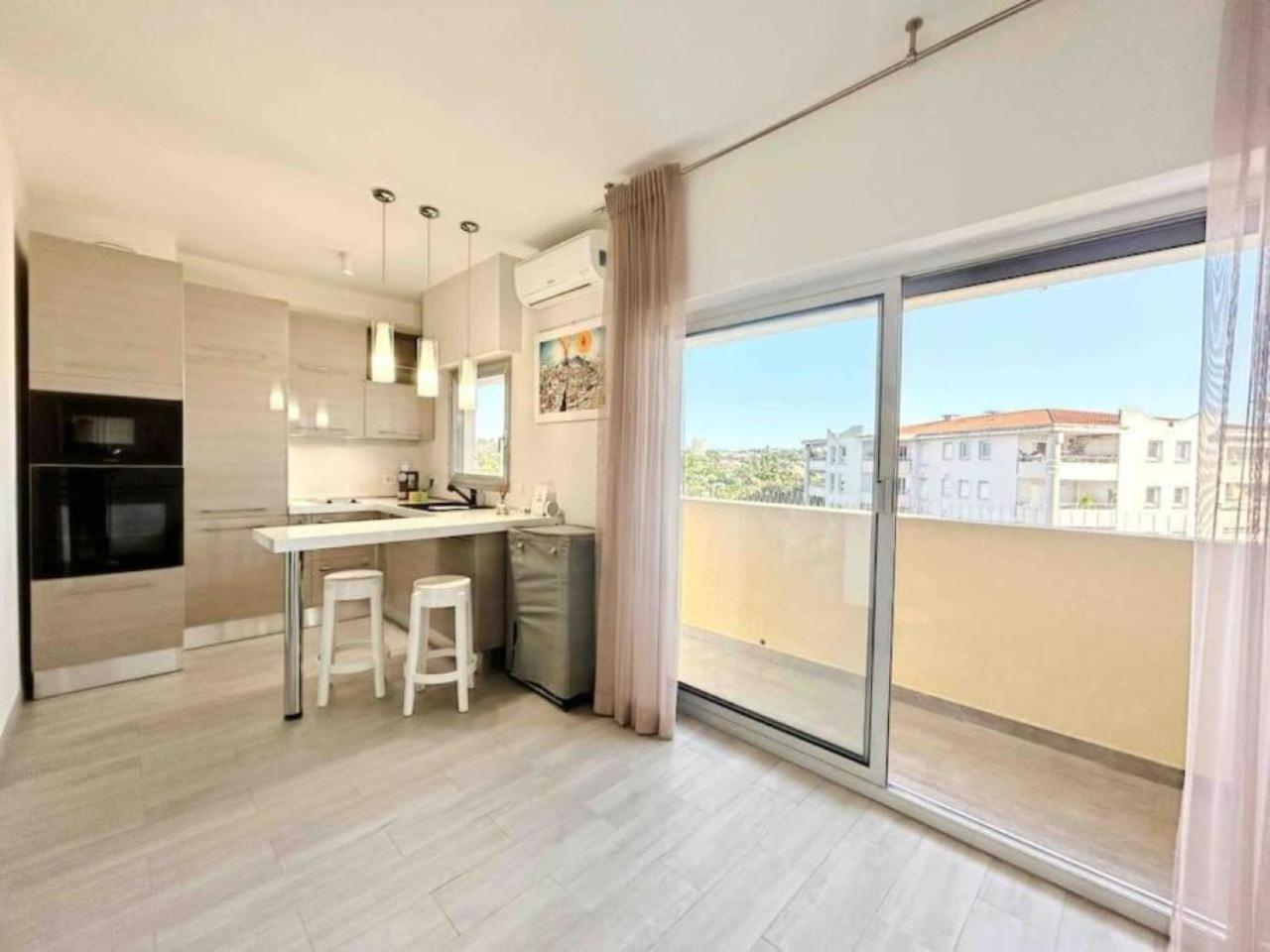 Il Gioiello : Apt 2 Pers, Clim, Piscine, Parking 昂蒂布 外观 照片