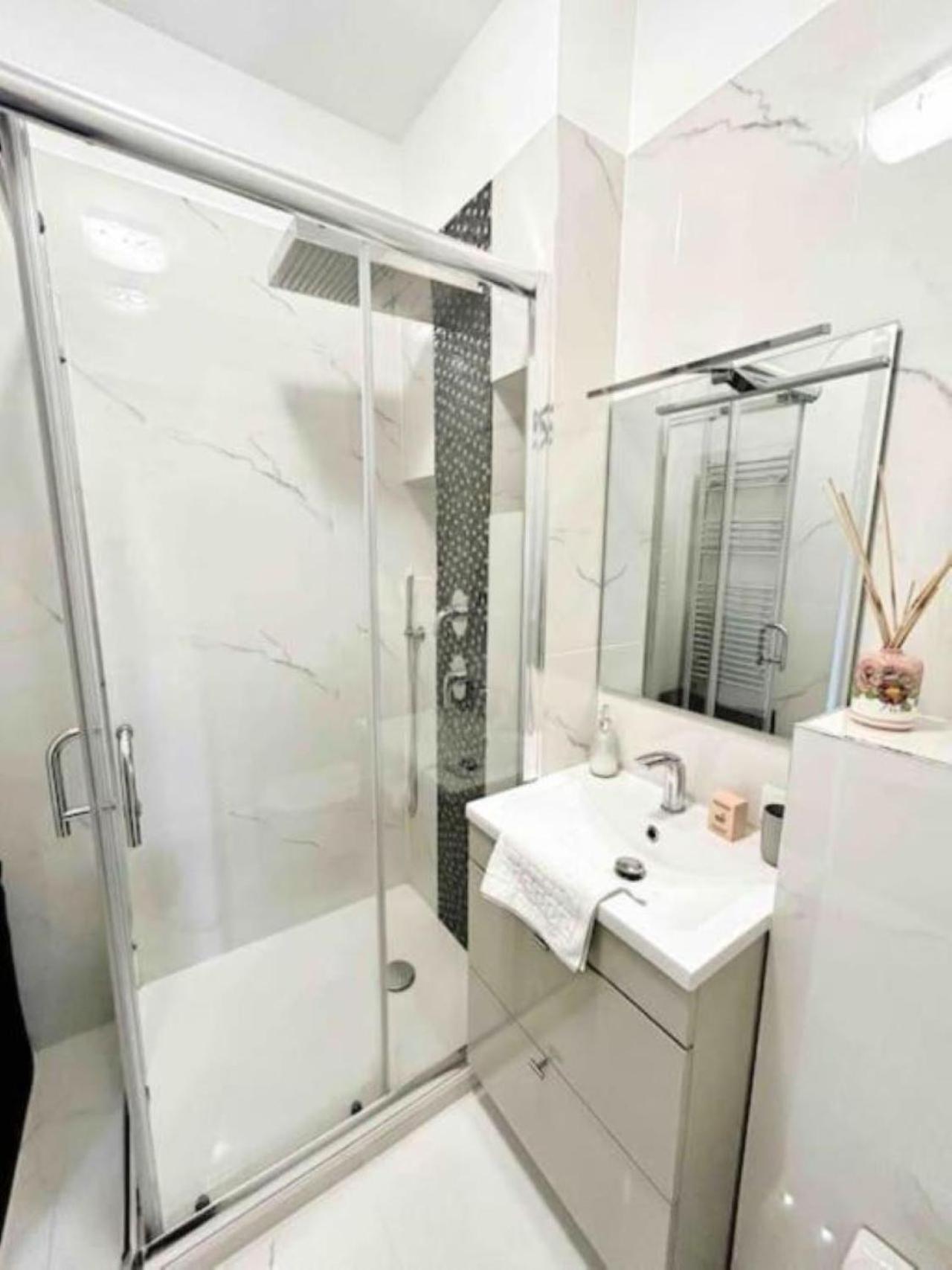 Il Gioiello : Apt 2 Pers, Clim, Piscine, Parking 昂蒂布 外观 照片